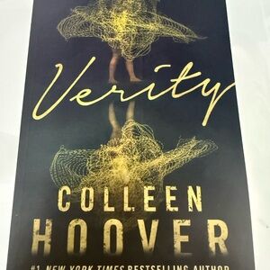 Verity by Colleen Hoover - Black & Gold Paperback
